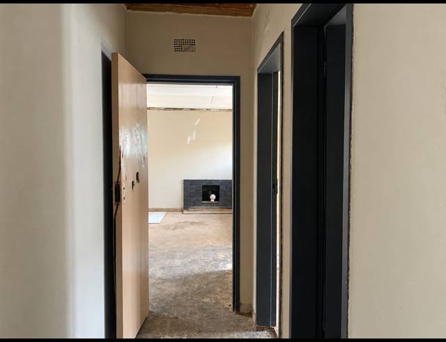 3 BEDROOM HOUSE FOR SALE IN VANDERBIJLPARK CE 2